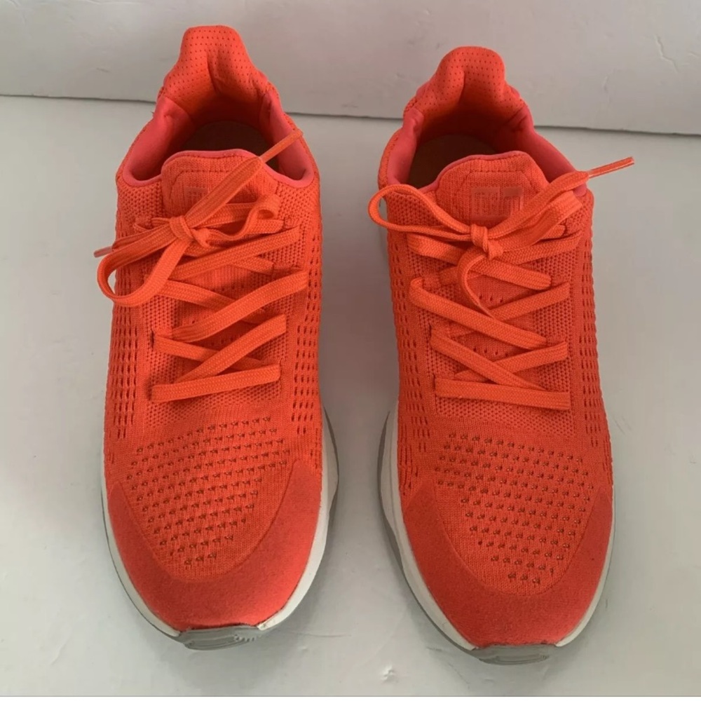 Fitflop Fit flop pink coral athletic shoes sneakers 6 New no box or tag RARE HTF
